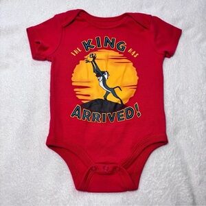 Disney Baby Red Baby One‎ Piece The King Has Arrived Lion King Size 6-9 months